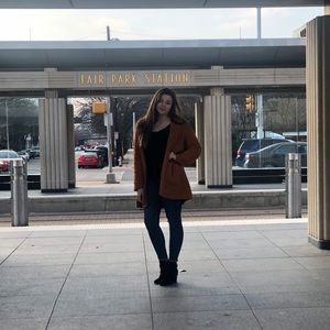 Meet your Posher, Savannah